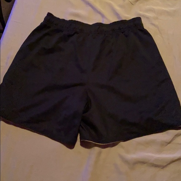 Nike - Picture 4 of 4